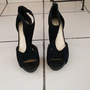 Woman shoes